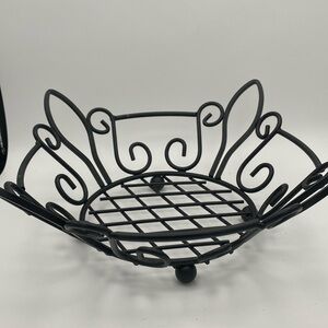 Black metal fruit table decor basket 14x4”